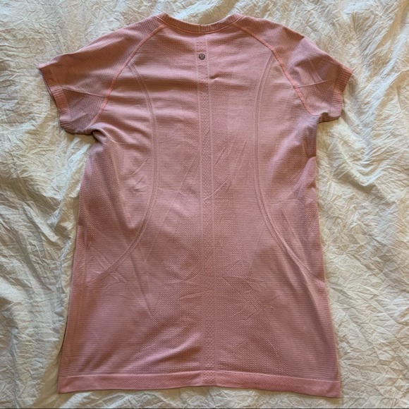 Lululemon Swiftly Tech Tee - Picture 2 of 4